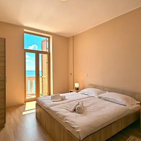 Rotonda Novigrad Novigrad Istria