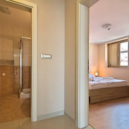 Rotonda Novigrad Novigrad Istria