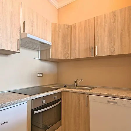 بيت ضيافة Rotonda Novigrad 3*