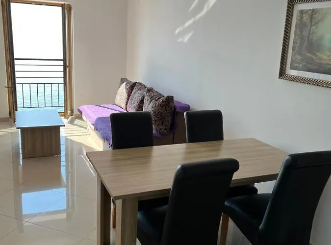 Rotonda Novigrad Guest house 3*