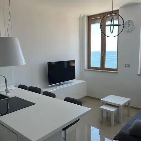 Guest house Rotonda Novigrad 3*