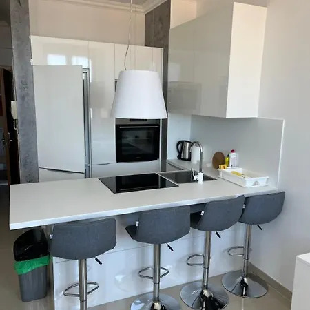 Rotonda Novigrad 3*