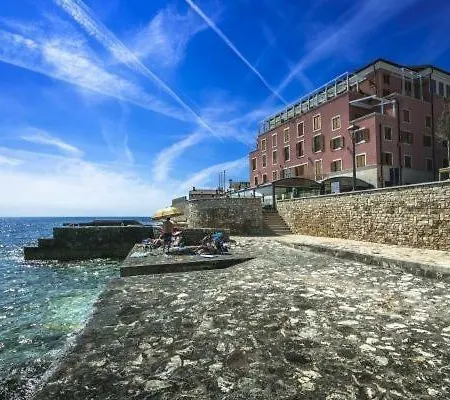 Rotonda Novigrad Guest house