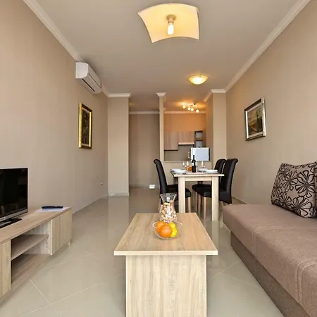 Rotonda Novigrad Guest house