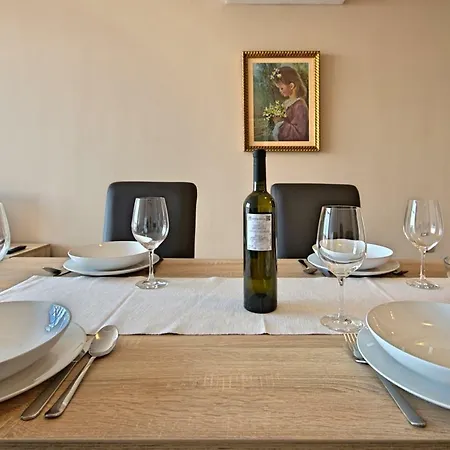 Rotonda Novigrad Pensionat Novigrad Istria