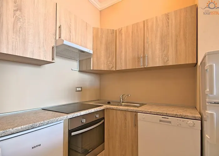 Gasthof Rotonda Novigrad 3*