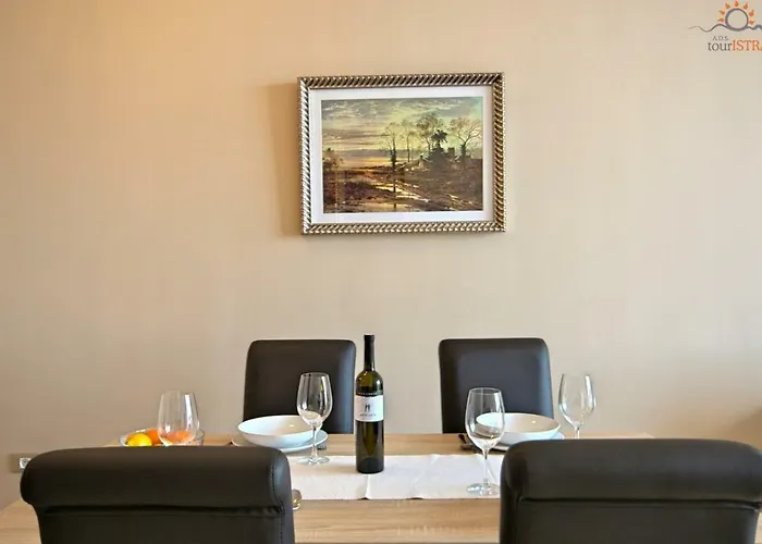 Rotonda Novigrad 3* Novigrad Istria